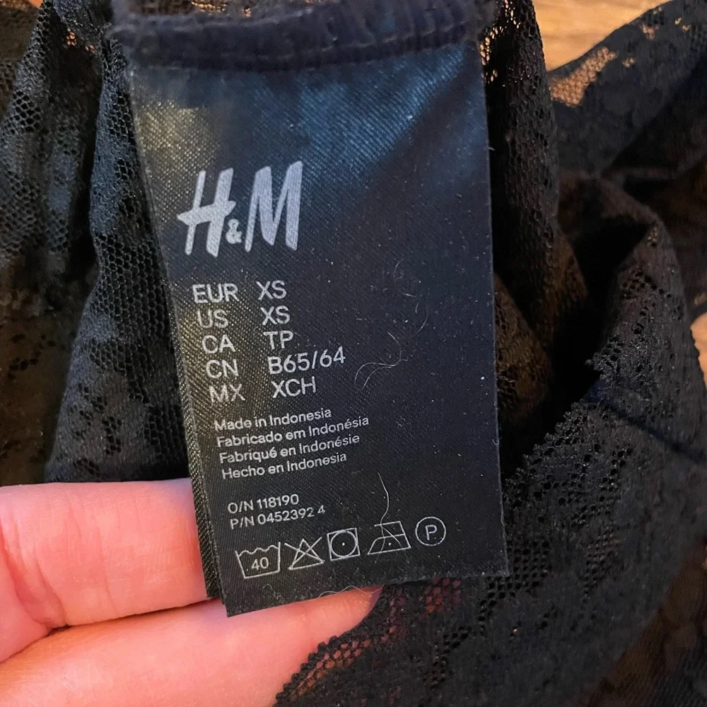 H&M sheer black lace bodysuit, size XS - Picture 3 of 5